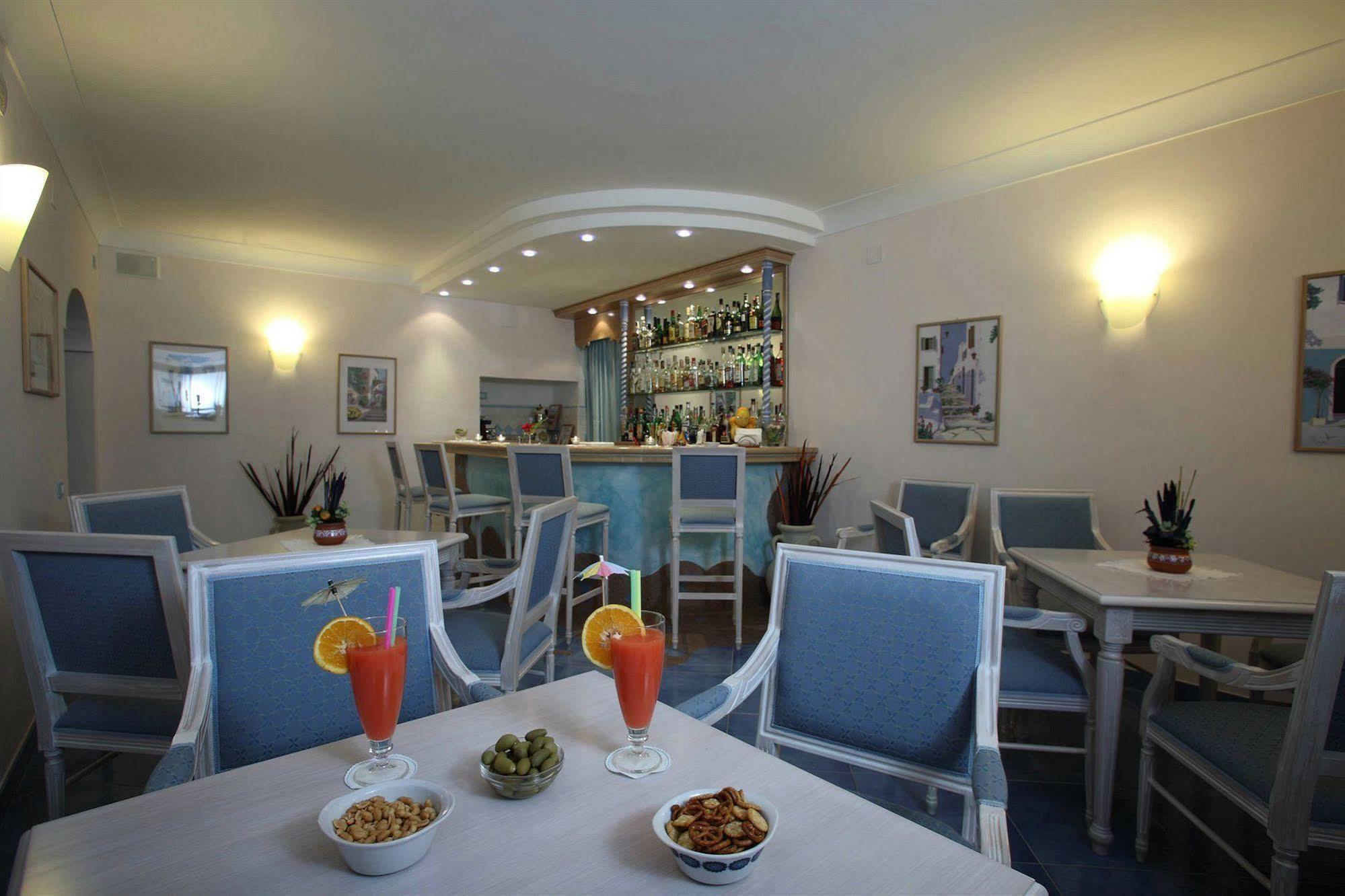 Hotel Bellevue Benessere & Relax 이스키아 외부 사진