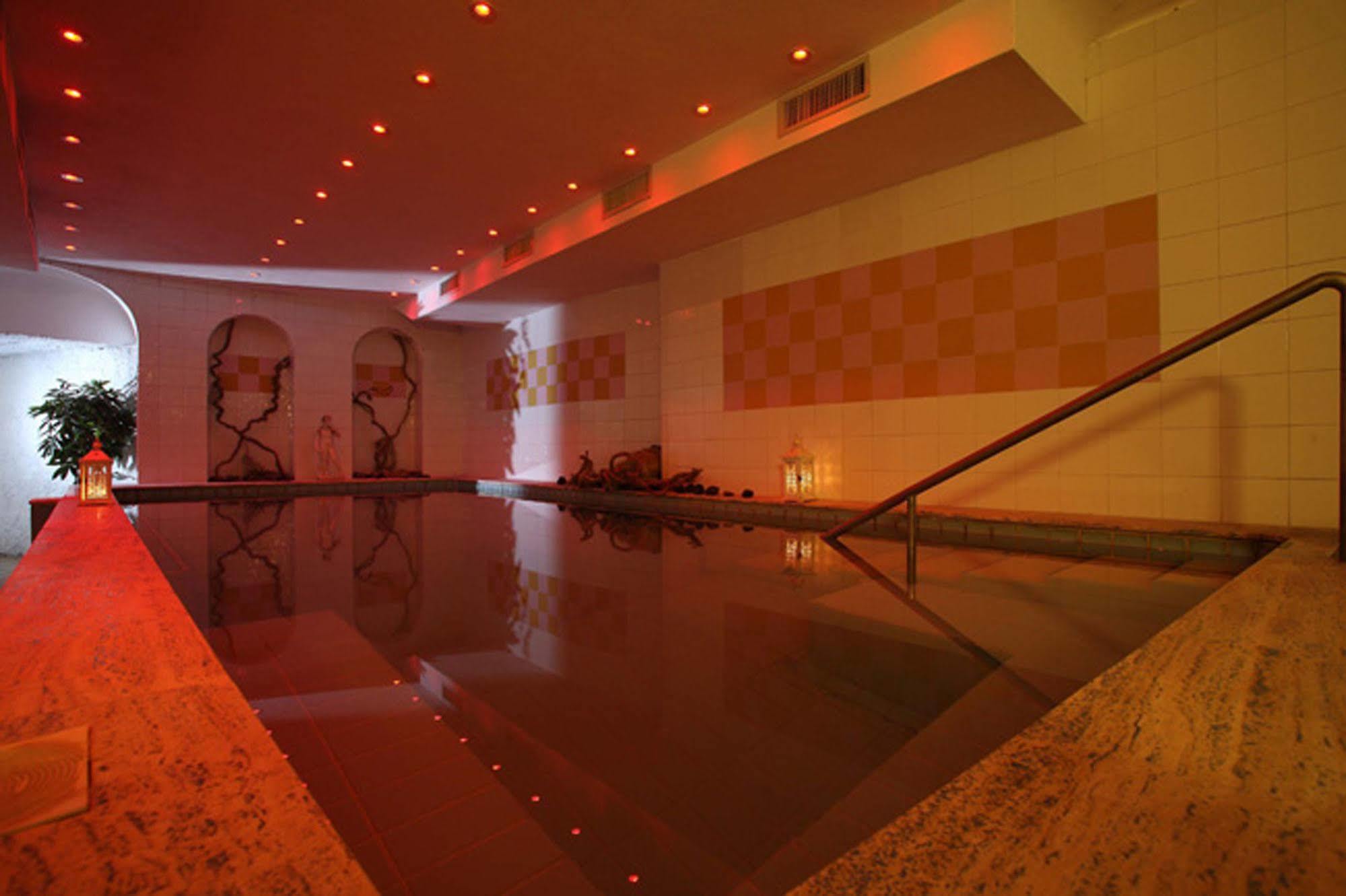Hotel Bellevue Benessere & Relax 이스키아 외부 사진