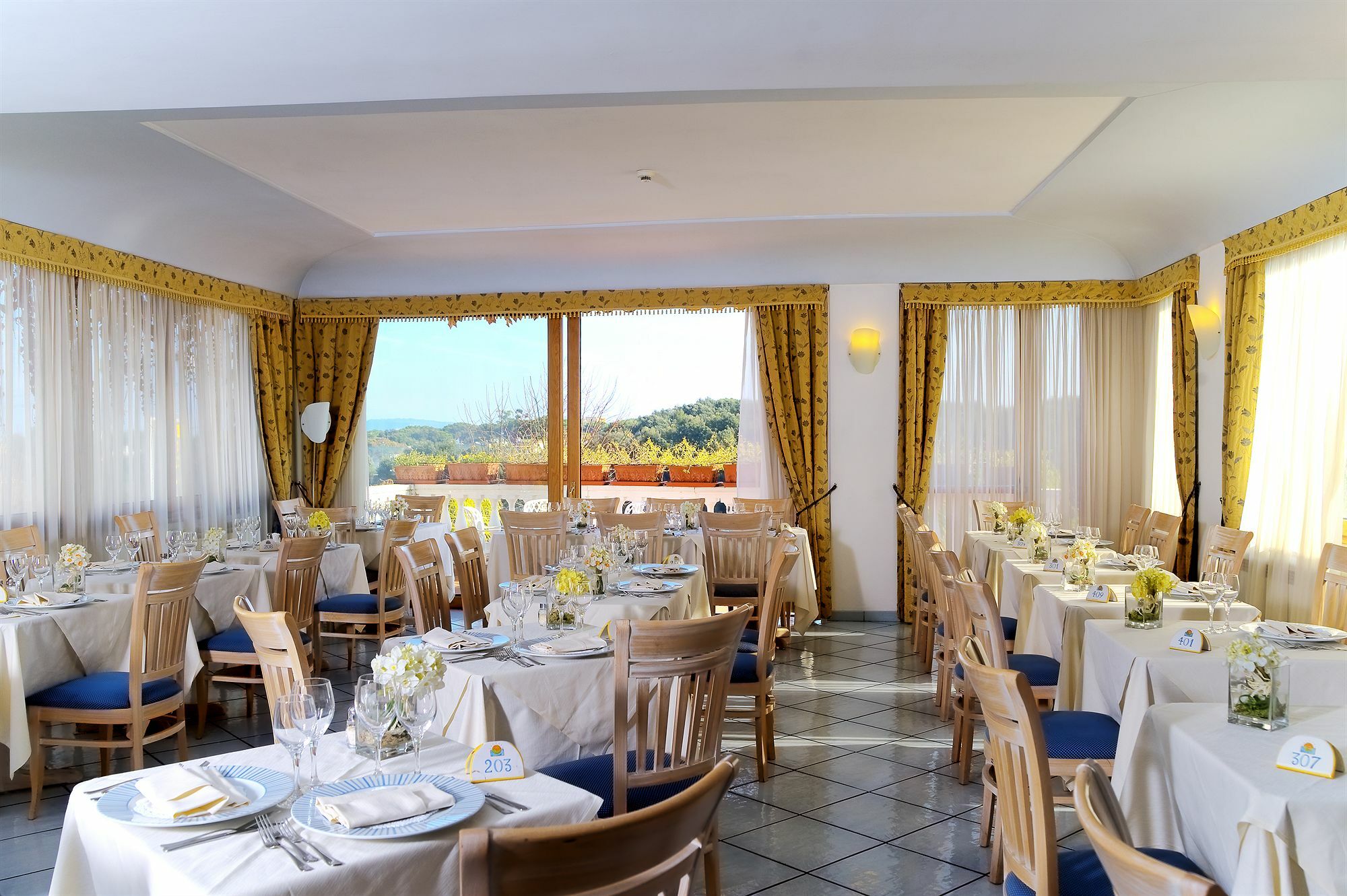 Hotel Bellevue Benessere & Relax 이스키아 외부 사진